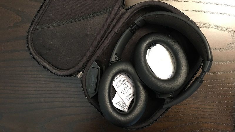 Use moisture-absorbing packets to keep headphones dry