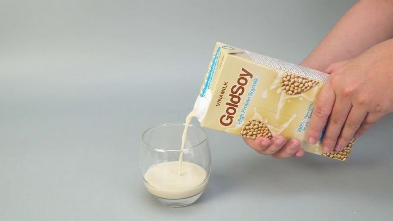 Sữa đậu nành không đường GOLDSOY hộp giấy 1L
