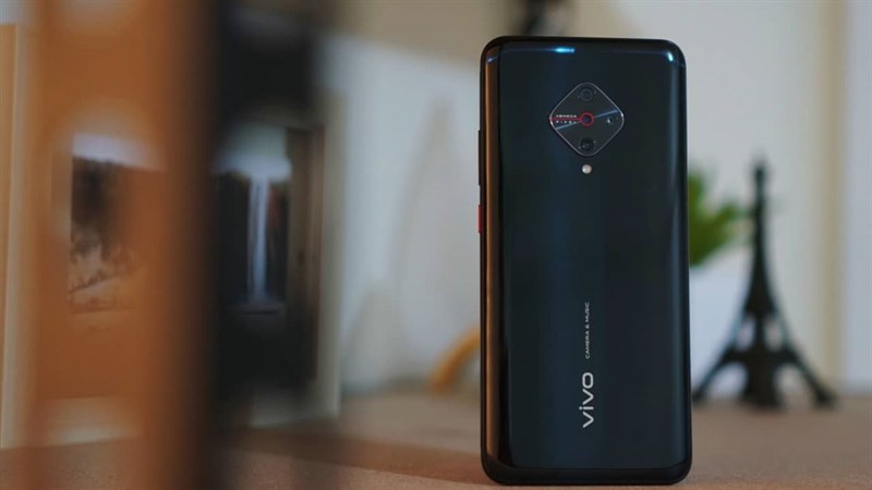 Vivo V17 trình làng: 4 camera 48MP, màn hình Super AMOLED, RAM 8GB, giá 8.3 triệu đồng Vivo V17 trình làng: 4 camera 48MP, màn hình Super AMOLED, RAM 8GB, giá 8.3 triệu đồng