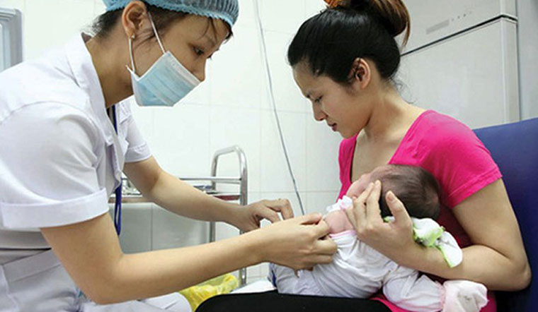 Vì sao trẻ cần tiêm vắc xin?