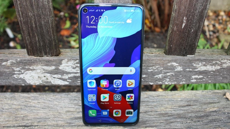 Mặt trước Nova 5T