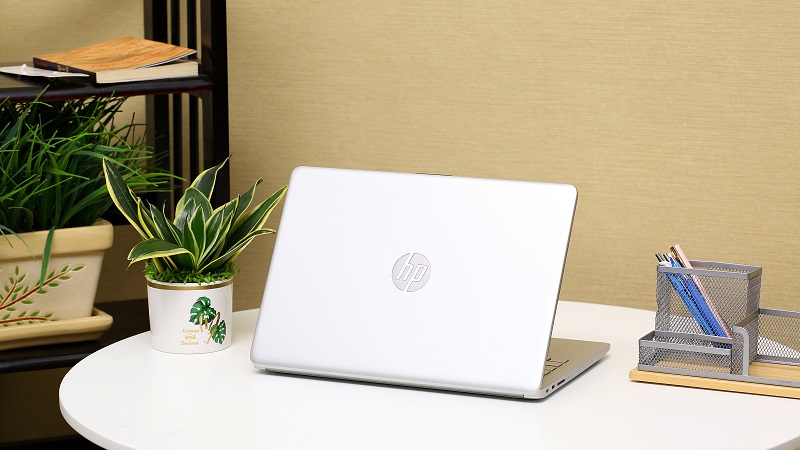 Laptop online sale tiền triệu Laptop online sale tiền triệu