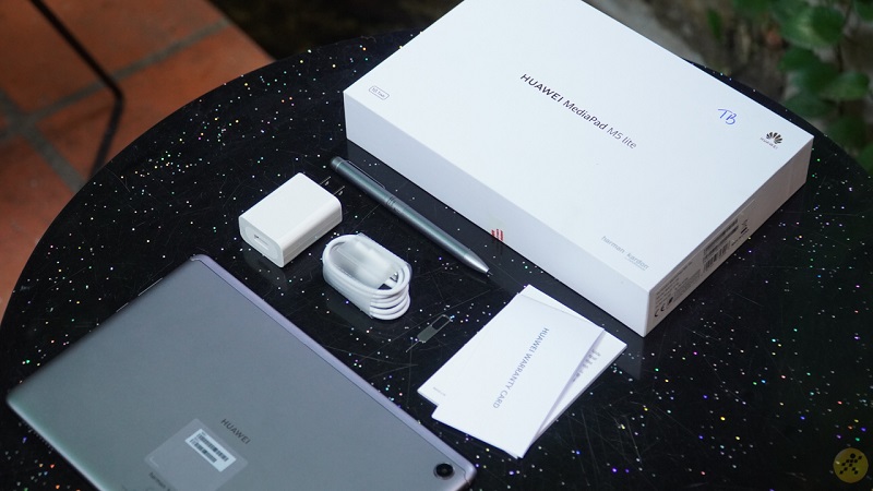 Phụ kiện đi kèm Huawei MediPad M5 Lite