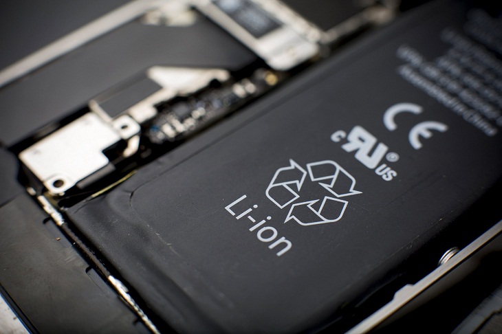 Pin Lithium là gì? Cấu tạo và so sánh chi tiết so với pin ắc quy chì > pin lithium có cấu tạo ra sao