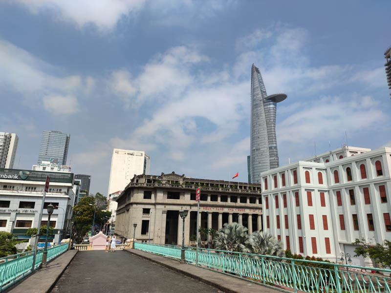 Ảnh chụp đủ sáng.