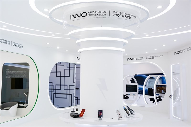 OPPO lần đầu tung hàng loạt thiết bị thông minh đa dạng, đón đầu kỷ nguyên công nghệ 5G, AR, IoT tại sự kiện INNO DAY OPPO lần đầu tung hàng loạt thiết bị thông minh đa dạng, đón đầu kỷ nguyên công nghệ 5G, AR, IoT tại sự kiện INNO DAY
