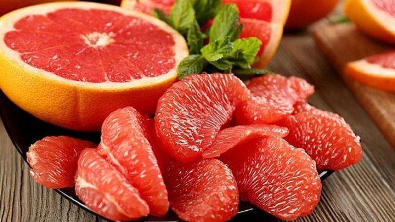 Bưởi là loại trái cây chứa nhiều vitamin rất tốt cho sức khỏe