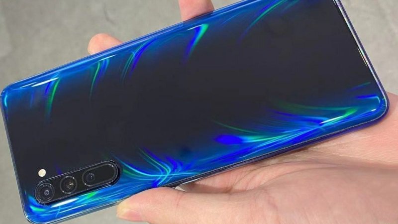 OPPO Reno3 lộ ảnh trên tay ngoài đời thực, chạy Android 10 và dùng chip MediaTek 5G OPPO Reno3 lộ ảnh trên tay ngoài đời thực, chạy Android 10 và dùng chip MediaTek 5G