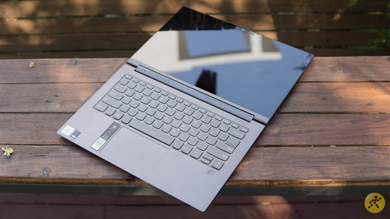 Trên tay nhanh Lenovo Yoga C940