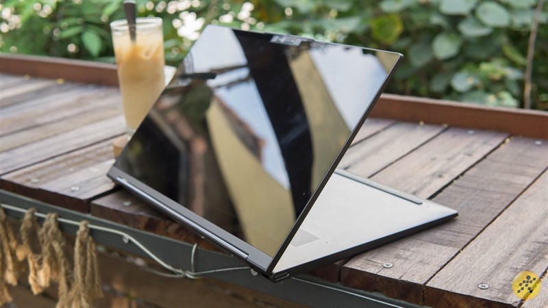 Trên tay nhanh Lenovo Yoga C940