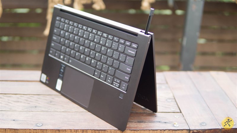 Trên tay nhanh Lenovo Yoga C940
