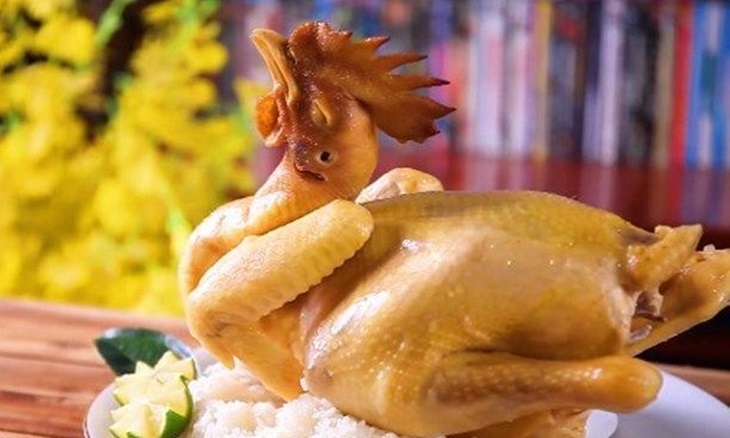 Gà luộc ngày Tết thường sẽ là gà luộc nguyên con