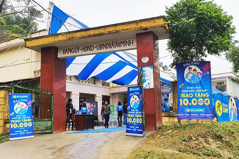 Hành trình trao tặng 10.000 nồi cơm điện yêu thương cho người dân nghèo của Điện máy XANH chính thức bắt đầu Hành trình trao tặng 10.000 nồi cơm điện yêu thương cho người dân nghèo của Điện máy XANH chính thức bắt đầu