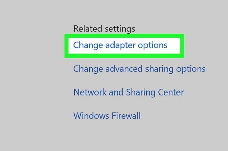 Nhấp vào Change adapter options nằm ở phía bên trái.