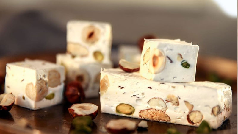 Làm kẹo nougat 4 vị ăn Tết