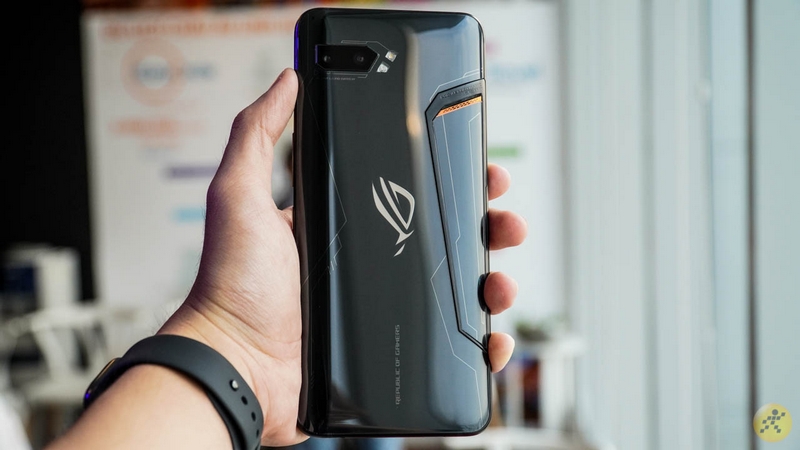 smartphone gaming smartphone gaming