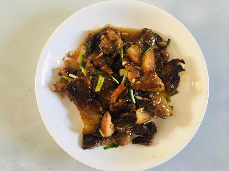Chị Trang chia sẻ cách làm thịt heo xào chua ngọt hấp dẫn cả nhà