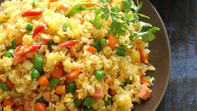 How to make delicious and simple Yangzhou fried rice at home