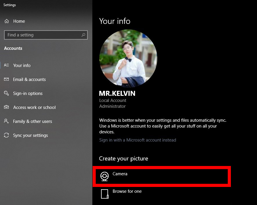 2 cách đổi ảnh đại diện, avatar trên Windows 10 > Bạn có thể tự chụp mình bằng cách chọn vào Camera để chụp 