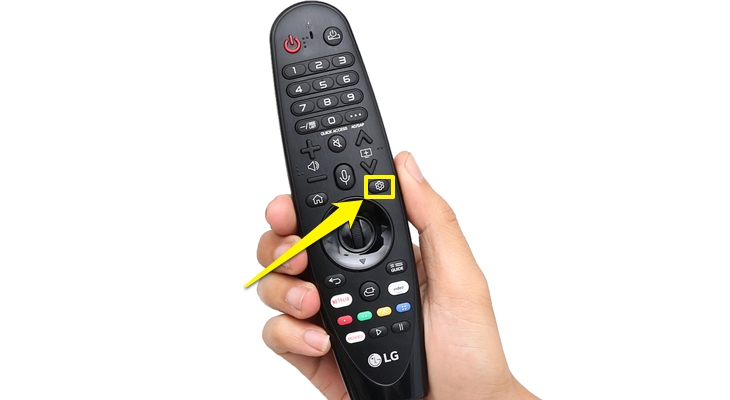 Nhấn vào nút hình răng cưa trên remote