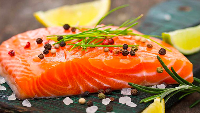 Salmon helps to lose weight