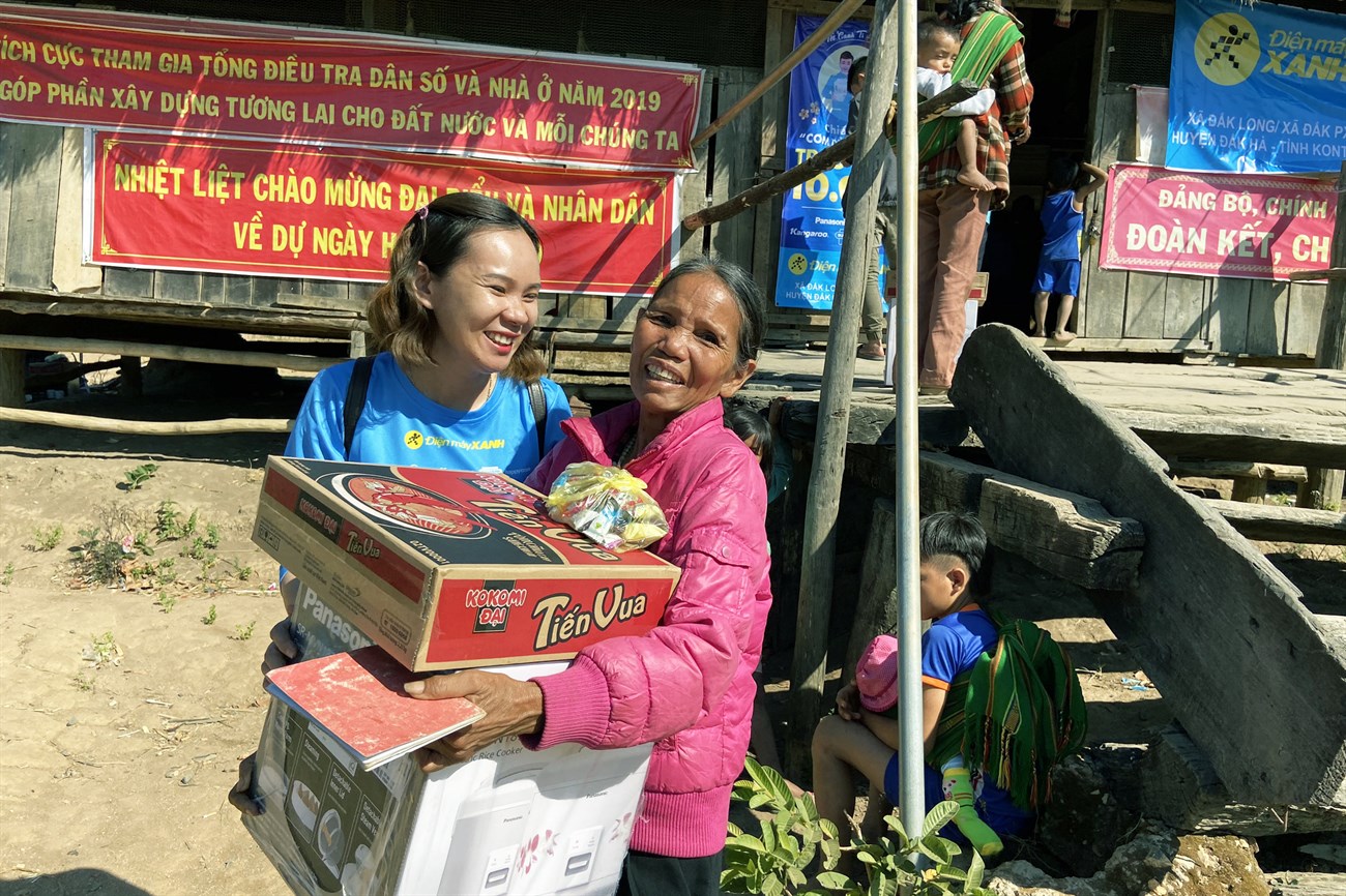 Nhìn lại nửa chặng đường 