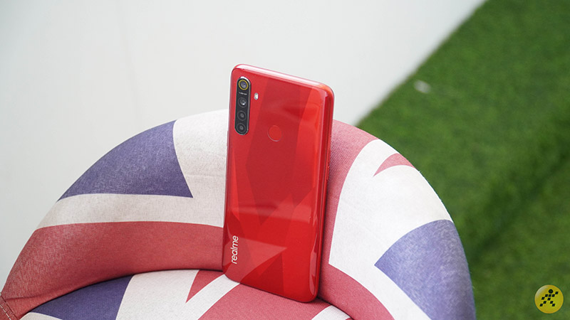 Cứ ‘ngon, bổ, rẻ’ thì sẽ đầy người mua, chỉ lên kệ vài tháng nhưng Realme đã bán được 5.5 triệu chiếc Realme 5 trong năm 2019