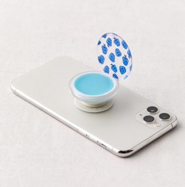 Do những chiếc PopGrip được gắn ở mặt lưng điện thoại nên khi sạc không dây người dùng cần phải tháo chúng ra