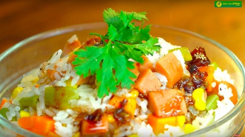 How to make mixed rice with a ‘lightning-fast’ electric rice cooker: The rice is wide and flexible
