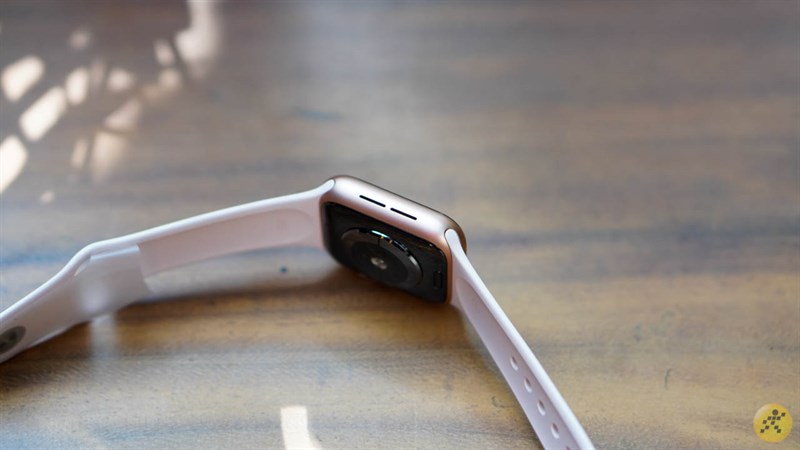 Trên tay Apple Watch S5 LTE màu Hồng Trên tay Apple Watch S5 LTE màu Hồng