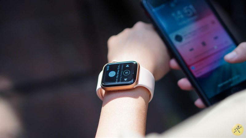 Trên tay Apple Watch S5 LTE màu Hồng: Trên tay Apple Watch S5 LTE màu Hồng: