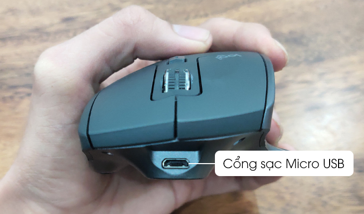 Sạc pin qua cổng micro USB - Chuột không dây Logitech MX Master 2S Đen