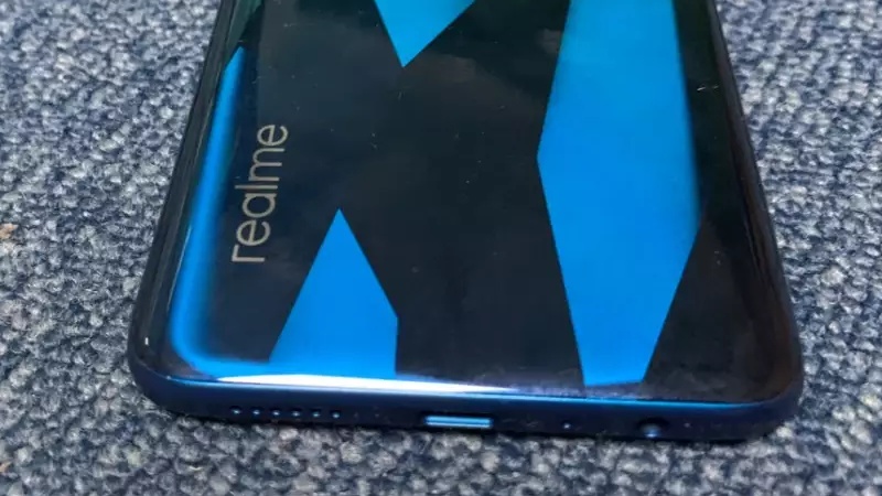 Realme C3s được cơ quan FCC chứng nhận, tiết lộ thiết kế mặt lưng và chạy ColorOS 7 Realme C3s được cơ quan FCC chứng nhận, tiết lộ thiết kế mặt lưng và chạy ColorOS 7