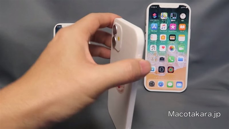 Xuất hiện video trên tay 3 mô hình iPhone 12, so sánh kích thước, camera cùng nhiều chi tiết thiết kế khác Xuất hiện video trên tay 3 mô hình iPhone 12, so sánh kích thước, camera cùng nhiều chi tiết thiết kế khác