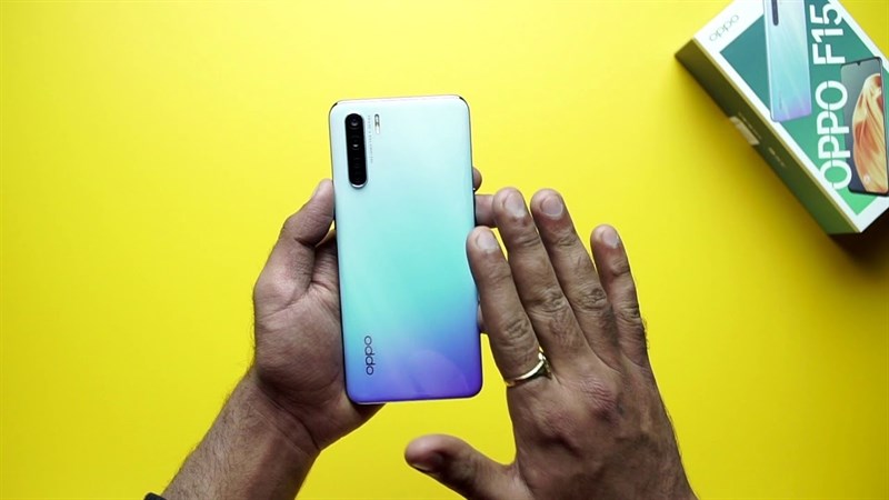 OPPO F15 (A91) xuất hiện trong MV Tặng Anh Cho Cô Ấy của ca sĩ Hương Giang Idol, sẵn sàng lên kệ tại Việt Nam? OPPO F15 (A91) xuất hiện trong MV Tặng Anh Cho Cô Ấy của ca sĩ Hương Giang Idol, sẵn sàng lên kệ tại Việt Nam?