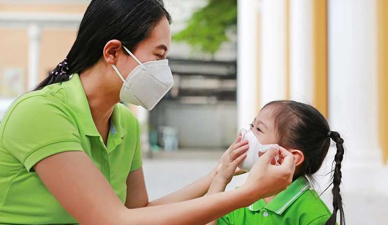 Có nên đeo khẩu trang khi đi ngủ để phòng chống virus?