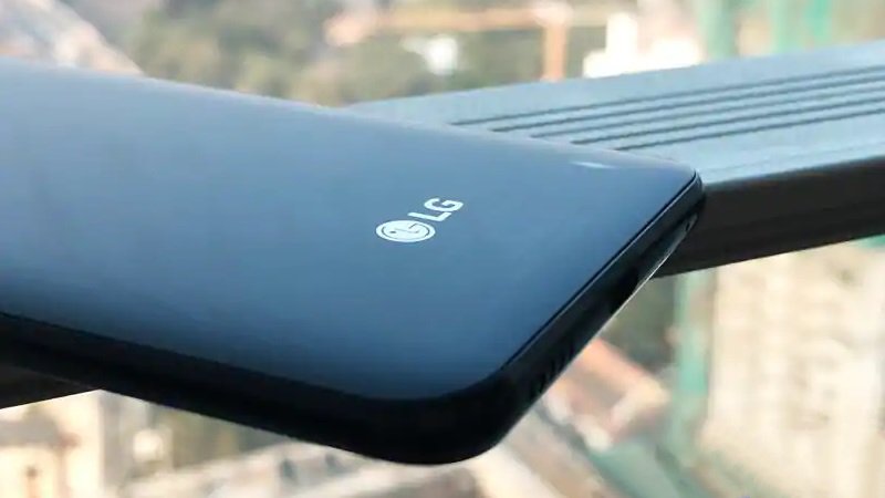 LG V60 ThinQ lộ ảnh cho thấy mặt sau có 4 camera, pin lớn 5.000 mAh LG V60 ThinQ lộ ảnh cho thấy mặt sau có 4 camera, pin lớn 5.000 mAh