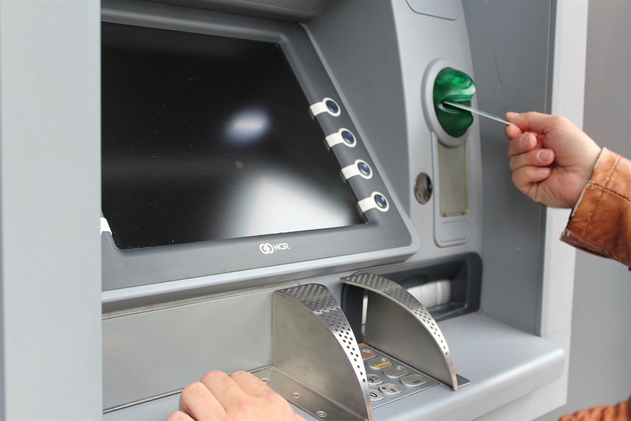 You will easily be infected with pathogens on the ATM if you do not wash your hands thoroughly