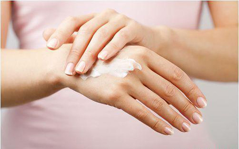 How to care for hands to help skin not dry out when using a lot of hand sanitizer