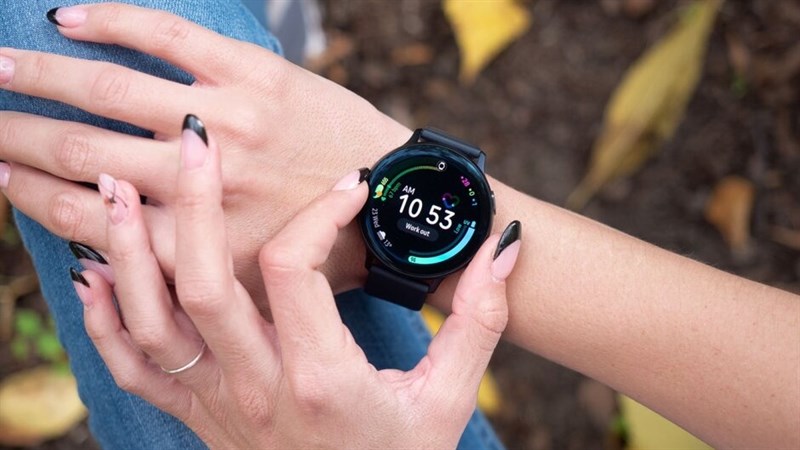 Đồng hồ thông minh có thể theo dõi sức khỏe người đeo