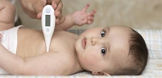 Cách xử lý  trẻ sơ sinh sốt 37.5 độ  - bạn cần biết