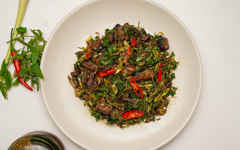 3 ways to make fried eel with lemongrass and chili delicious, spicy and delicious