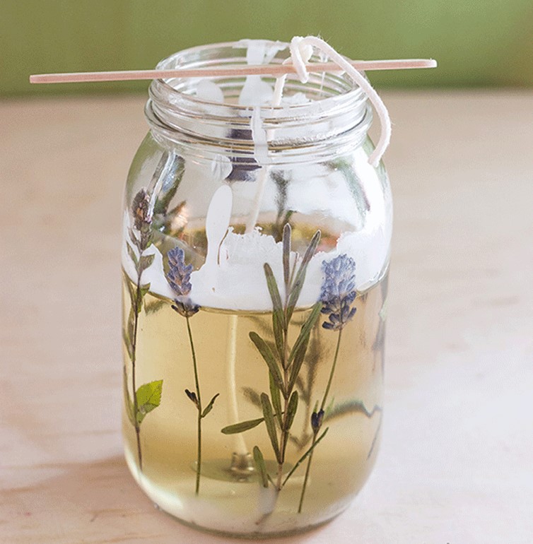 put dried flowers into the cup