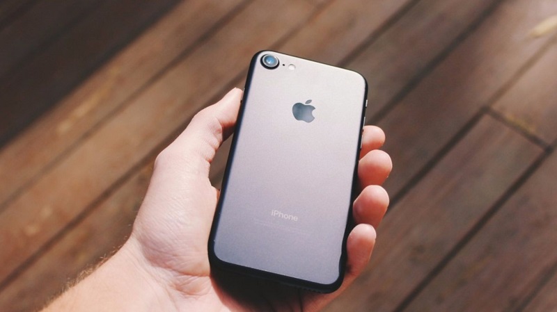 Apple có thể trì hoãn sự kiện ra mắt iPhone 9 do các nhà máy sản xuất không thể đáp ứng đủ 50 % số lượng cung