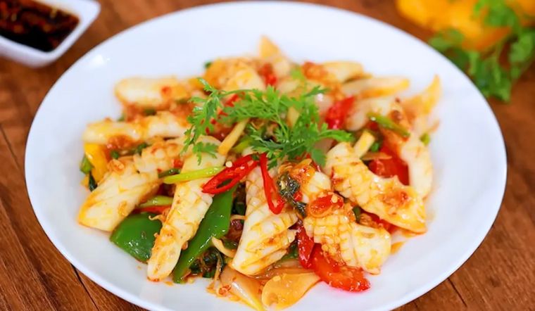 Cách làm mực xào sa tế cay ngon, hấp dẫn
