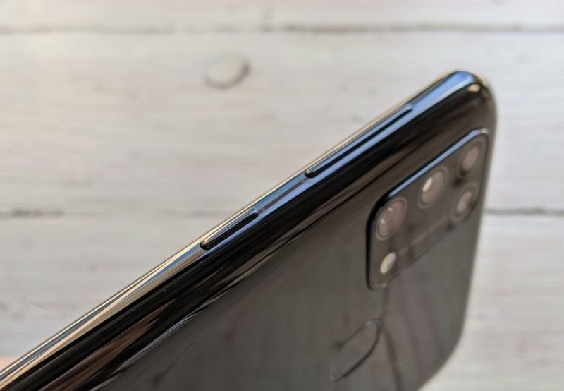 Samsung Galaxy M31 trình làng: Pin 6.000 mAh có sạc nhanh, 4 camera 64MP đi kèm chế độ chụp đêm mà giá quá ngon