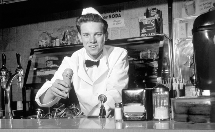 Soda jerk là tên gọi dành cho những người phục vụ soda tại quán bar