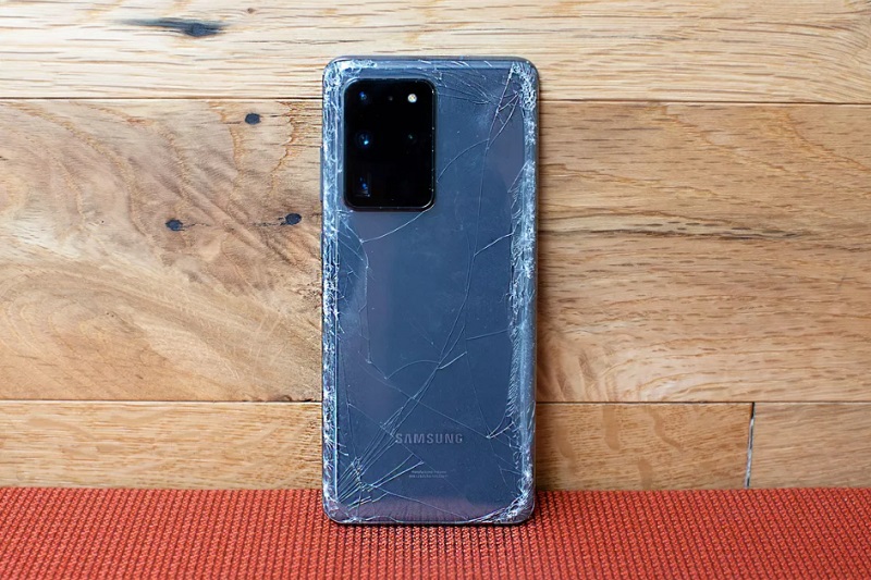 CNET thử nghiệm thả rơi Galaxy S20 Ultra CNET thử nghiệm thả rơi Galaxy S20 Ultra