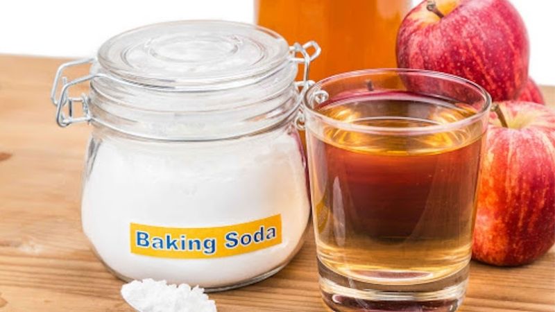 Giấm và baking soda