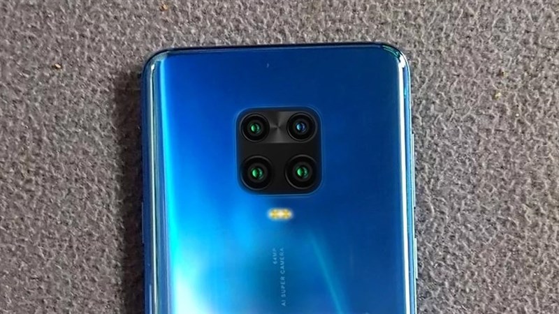 Redmi Note 9 Pro vừa lộ ảnh thực tế rồi này, đúng là đẹp thật, có 4 camera sau, màn hình tràn cạnh với 1 nốt ruồi nhỏ gọn